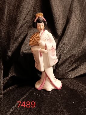 Wellington Geisha Girl Figurine